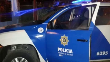 Dejó a sus hijos encerrados en una camioneta y se fue a bailar