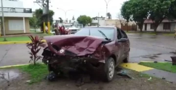 San Lorenzo: cinco lesionados en grave accidente automovilístico