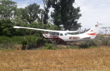 Apareció abandonada una avioneta que estaría vinculada al narcotráfico