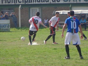 Sp. Belgrano sólo se trajo un punto de San Genaro