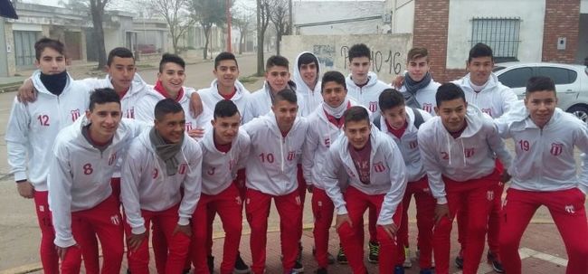 CAMINO AL SUEÑO: DEBUTAN EL SELECCIONADO DE LA TOTORENSE Y EL DE LA SANLORENCINA