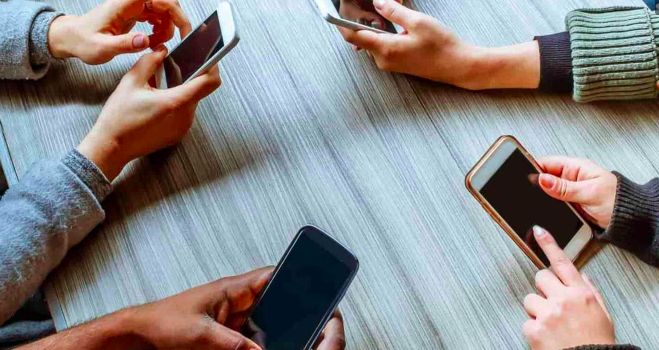 A fines de agosto aumentarán los servicios de telefonía celular