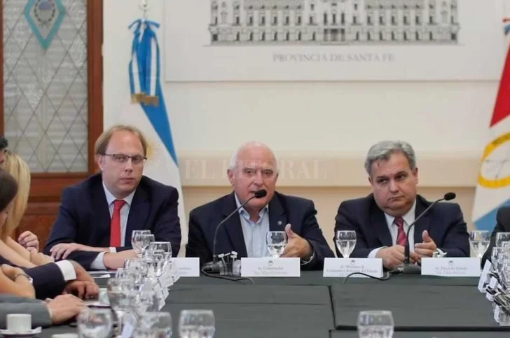 La Provincia giró casi 400 millones de pesos a Municipios y Comunas