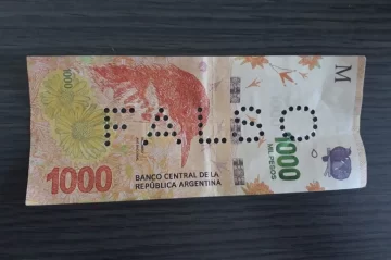 Comerciantes en alerta por billetes falsos