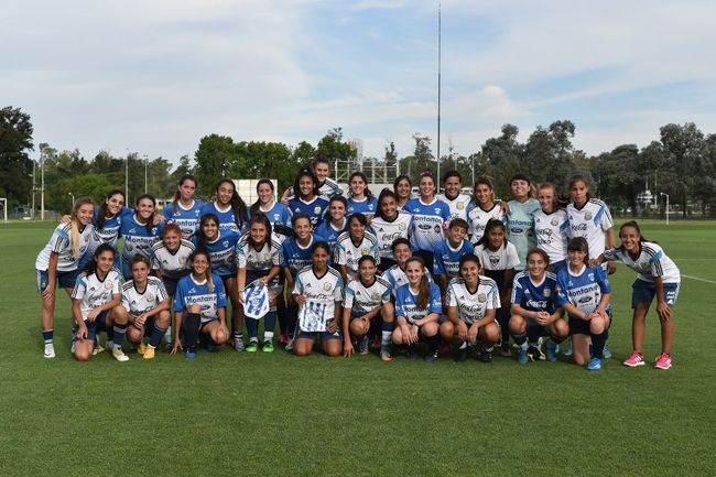 Larrondo comenzó la etapa final de entrenamiento pre Sudamericano