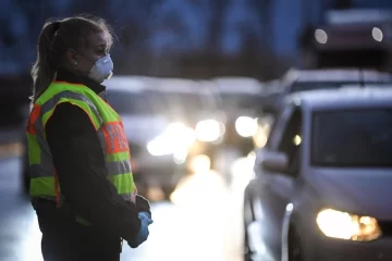 Autorizan al traslado a quienes están aislados lejos de su hogar