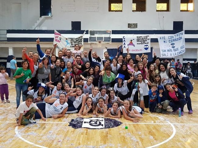 Las gacelas otra vez invictas pasaron a la semi del nacional