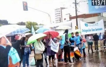 Marcha histórica de docentes en San Lorenzo