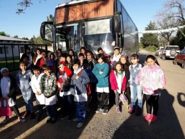Alumnos de la Escuela 980 realizaron un viaje educativo a Rosario