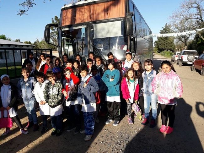 Alumnos de la Escuela 980 realizaron un viaje educativo a Rosario