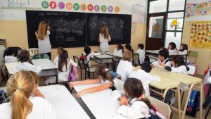Por la Gripe A, la ministra de Educación “no descarta” adelantar las vacaciones de invierno