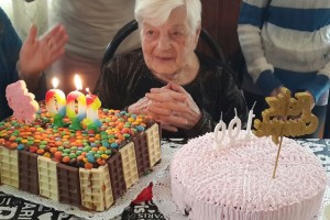 María Clara cumple 100 años. ¿El secreto? Portarse bien, dice