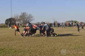 En el debut, Timbó Rugby Club no pudo con el combinado de El Trébol