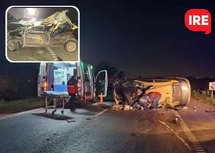 Un auto se metió bajo un camión en autopista: El conductor perdió un brazo