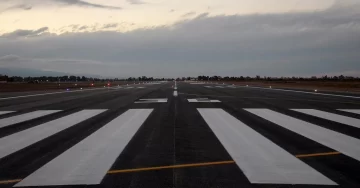 Aprobaron una pista de aterrizaje para aviones en San Lorenzo