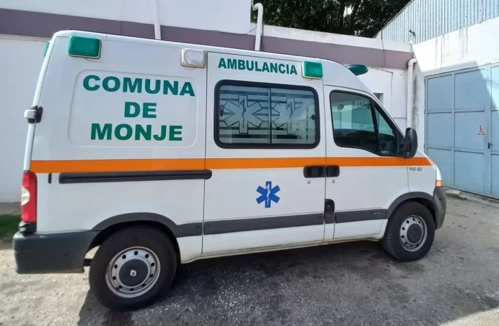 Monje puso a punto su ambulancia: “Nuestro objetivo urgente es equipar la salud”