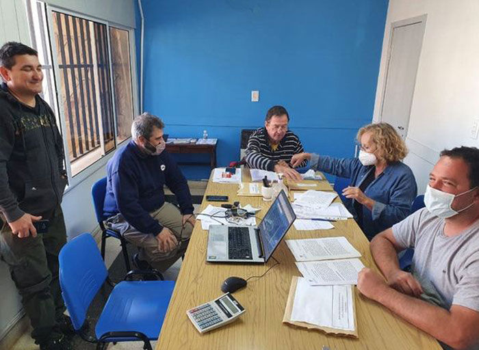 Maciel abrió ofertas para adquirir columnas de alumbrado y luces led