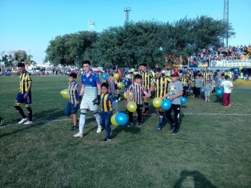 Totorense: Belgrano goleó a Unión de Clarke y el clásico terminó con tensiones