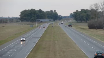 ARSSA VIGILARÁ TODA LA NOCHE LA ZONA DEL BASURAL DE MACIEL EN AUTOPISTA POR LA POSIBLE PRESENCIA DE HUMO