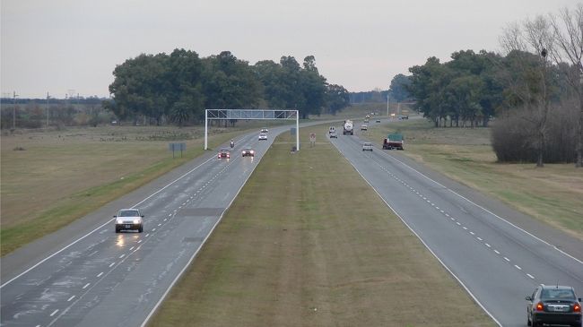 ARSSA VIGILARÁ TODA LA NOCHE LA ZONA DEL BASURAL DE MACIEL EN AUTOPISTA POR LA POSIBLE PRESENCIA DE HUMO