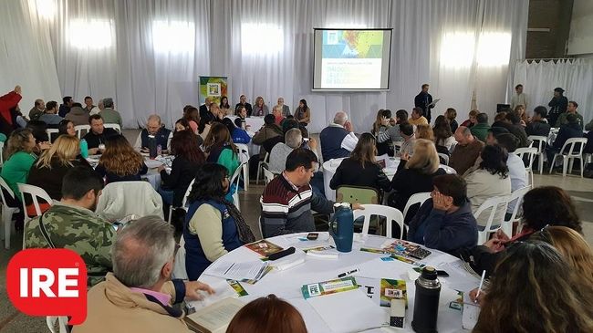 La provincia debatió ruralidad y cooperativismo en Maciel