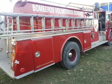 Se incendió una camioneta en cercanías a Maciel