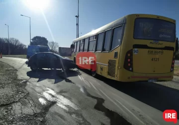 Accidente en cadena: Una mujer de Maciel con traumatismo de cráneo