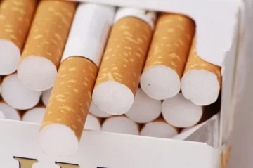 Nuevo aumento: El atado de cigarrillos más barato costará 50 pesos