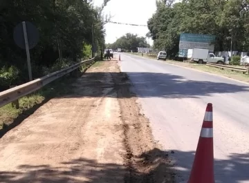 Comenzaron las tareas de desmalezamiento en las banquinas del puente