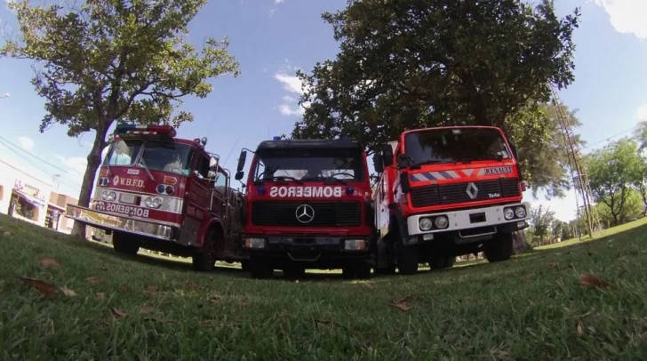 Bomberos de Oliveros lanzaron su bono contribución con importantes premios