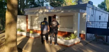 Allanaron la casa de un policía en Díaz por el ingreso de drogas a la cárcel