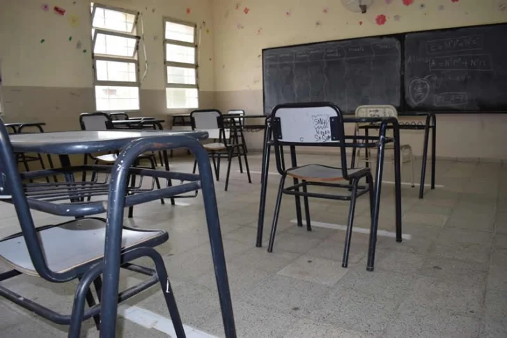 Serán cinco los departamentos que vuelven a la virtualidad por “alerta sanitaria”