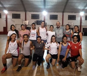 Con nuevo Técnico inicia la pretemporada de Básquet femenino