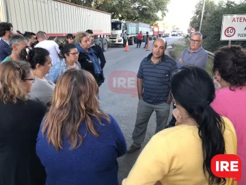 “Pedimos quince camiones de piedra para recuperar un camino”