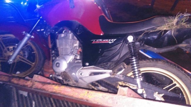 Un muchacho se cayó de la moto y perdió el conocimiento