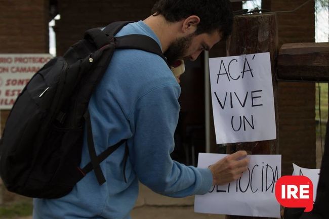 Organismos de Derechos Humanos y vecinos escracharon a “Pili” Rodríguez