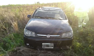 Una pareja protagonizó un vuelco a la altura de Monje: No hay heridos