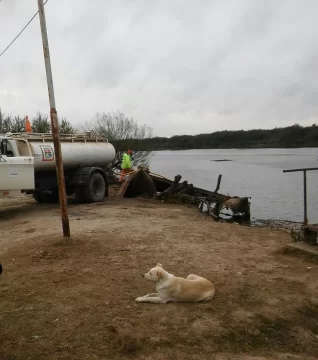 Turistas preocupados por contaminación en Puerto Gaboto