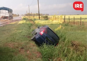 Despistó un oliverense sobre ruta 11 en Timbúes: Sólo daños materiales