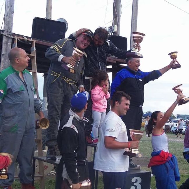 En una cena popular, González celebrará la copa del TC 4000