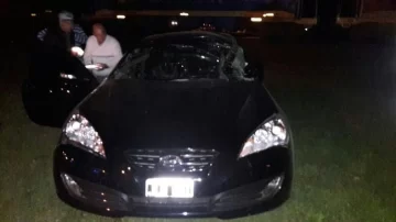 Chocaron un automóvil y un tren