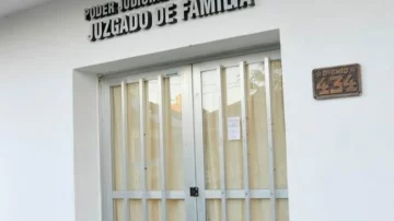 Una abuela denuncia maltratos del Juez de Familia de San Lorenzo
