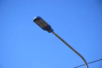 Mejoran el alumbrado público de Barrancas con nuevas luces led