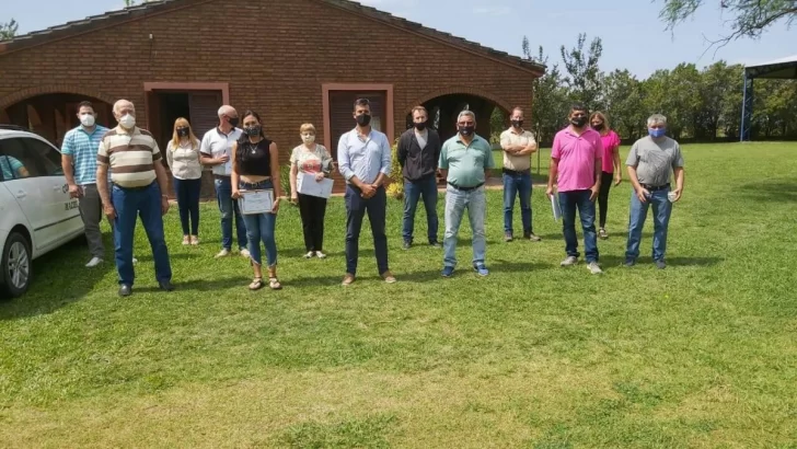 Diana entregó aportes y reconocimientos en Gaboto, Maciel y Monje