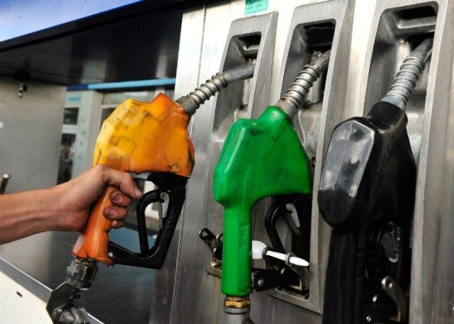 El domingo aumentaría nuevamente el precio de los combustibles