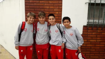 Futbolistas regionales representan la selección de la totorense