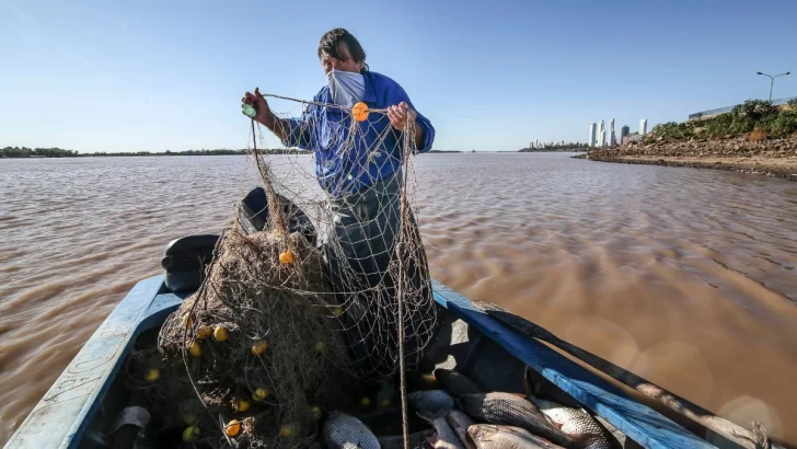 Acordaron un subsidio de 15 mil pesos por cuatro meses para pescadores