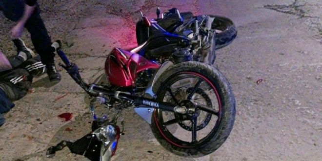 Robó una moto y se dio a la fuga, pero chocó y quedó internado con custodia