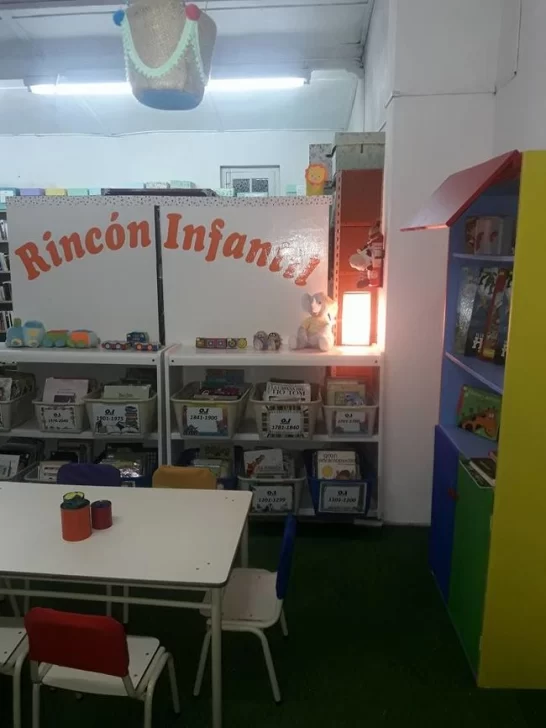 Nuevo rincón en la biblio para que los niños se acerquen a la lectura