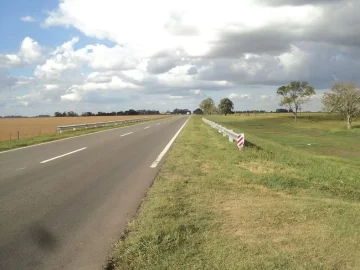 Un joven apareció a la vera de la ruta inconsciente y con heridas